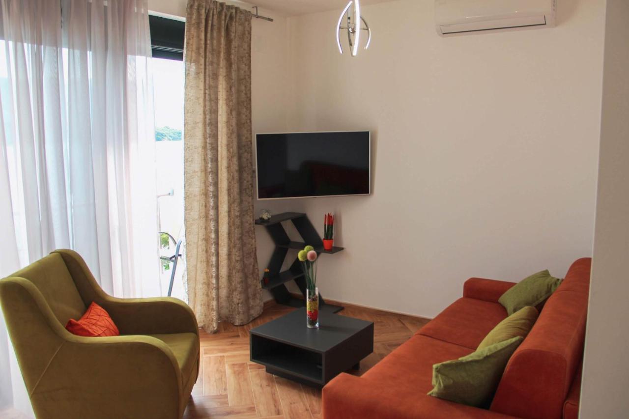 Apartments Tramonto 티바트 외부 사진