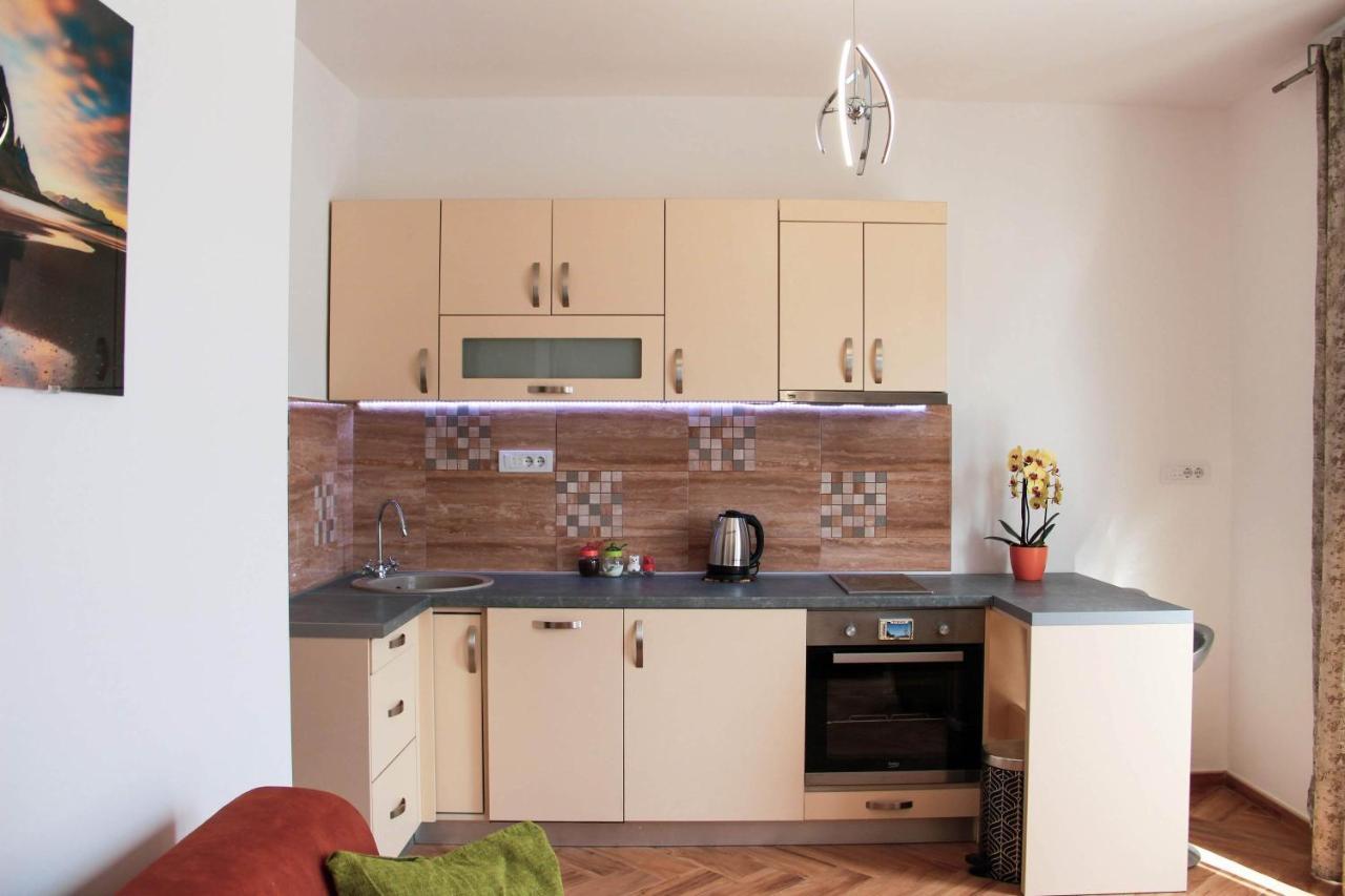Apartments Tramonto 티바트 외부 사진
